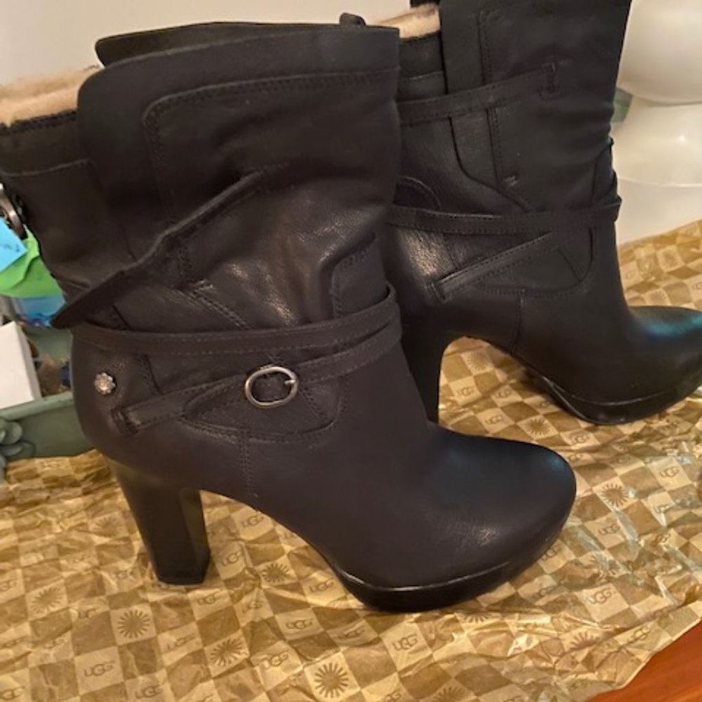 New UGG Women's Black Leather Boots Size 7.5